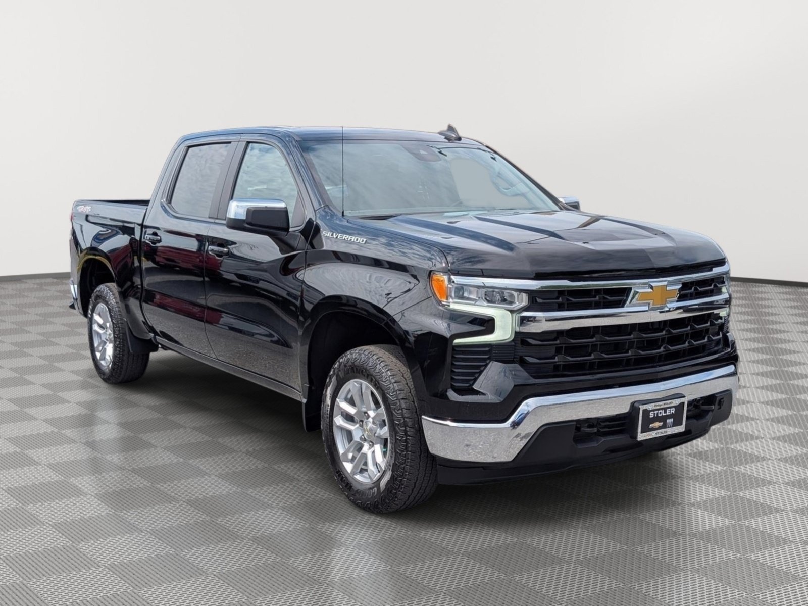 Used 2023 Chevrolet Silverado 1500 LT AWD/4WD image 7