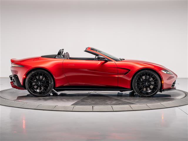 Used 2023 Aston Martin V8 Vantage Roadster image 13