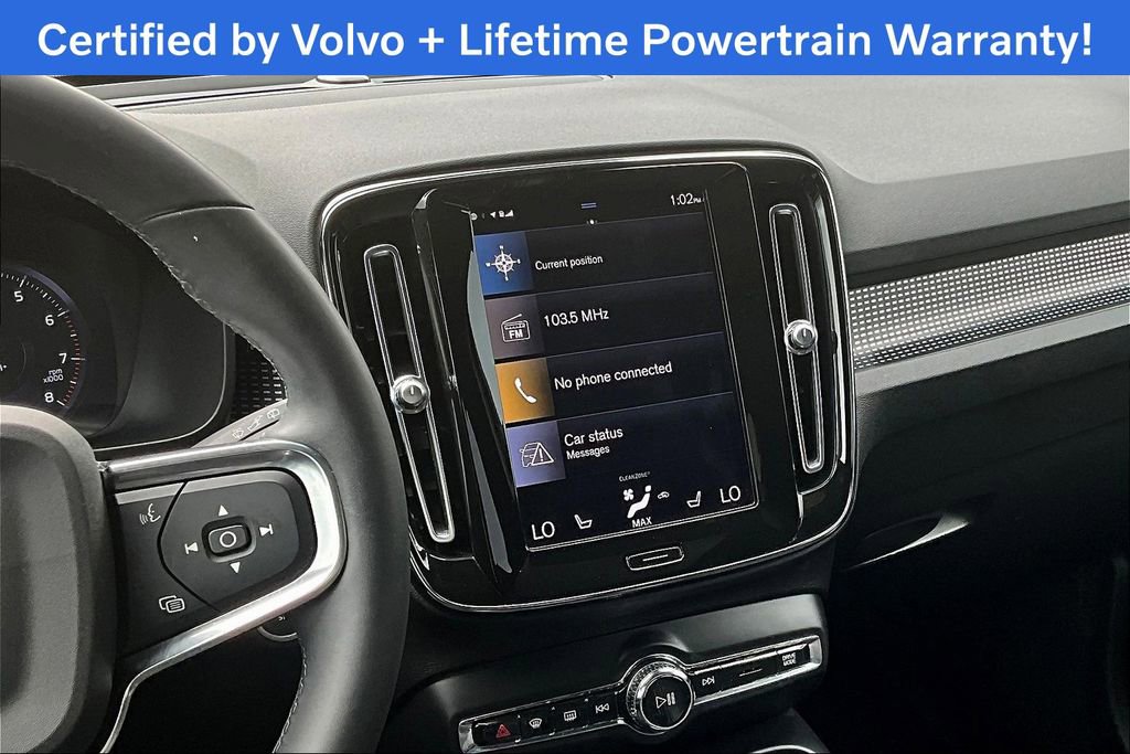 Used 2022 Volvo XC40 T5 R-Design image 8