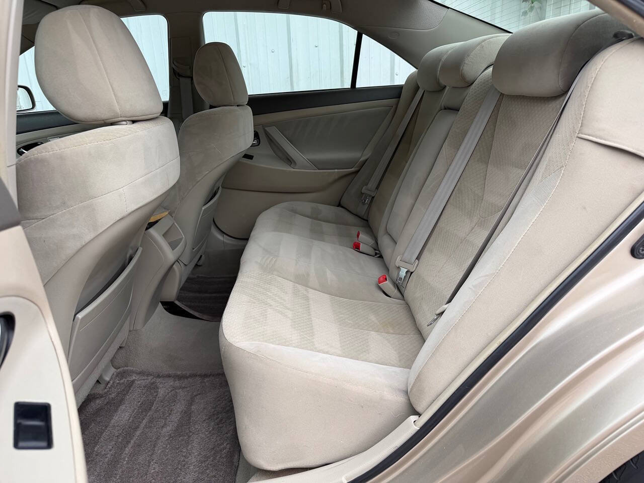 Used 2009 Toyota Camry LE FWD image 15