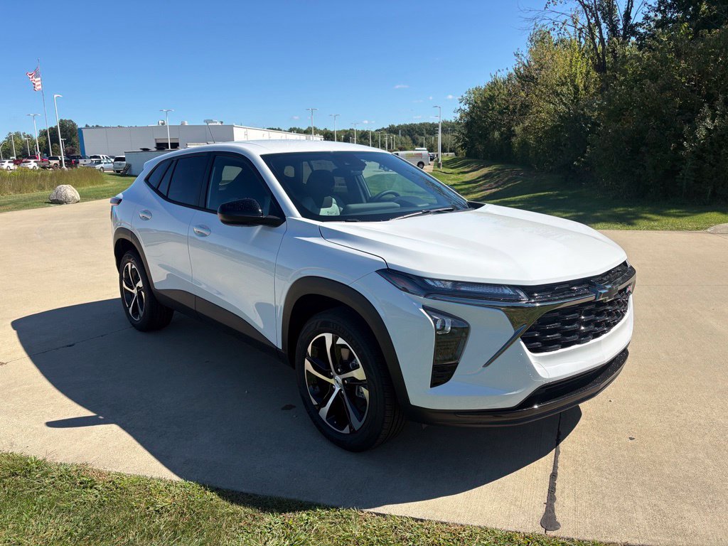 New 2026 Chevrolet Trax RS w/ Driver Confidence Package FWD image 11