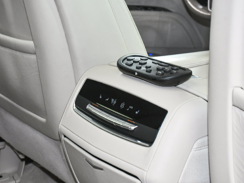 Used 2022 Cadillac Escalade Sport Platinum AWD/4WD image 53