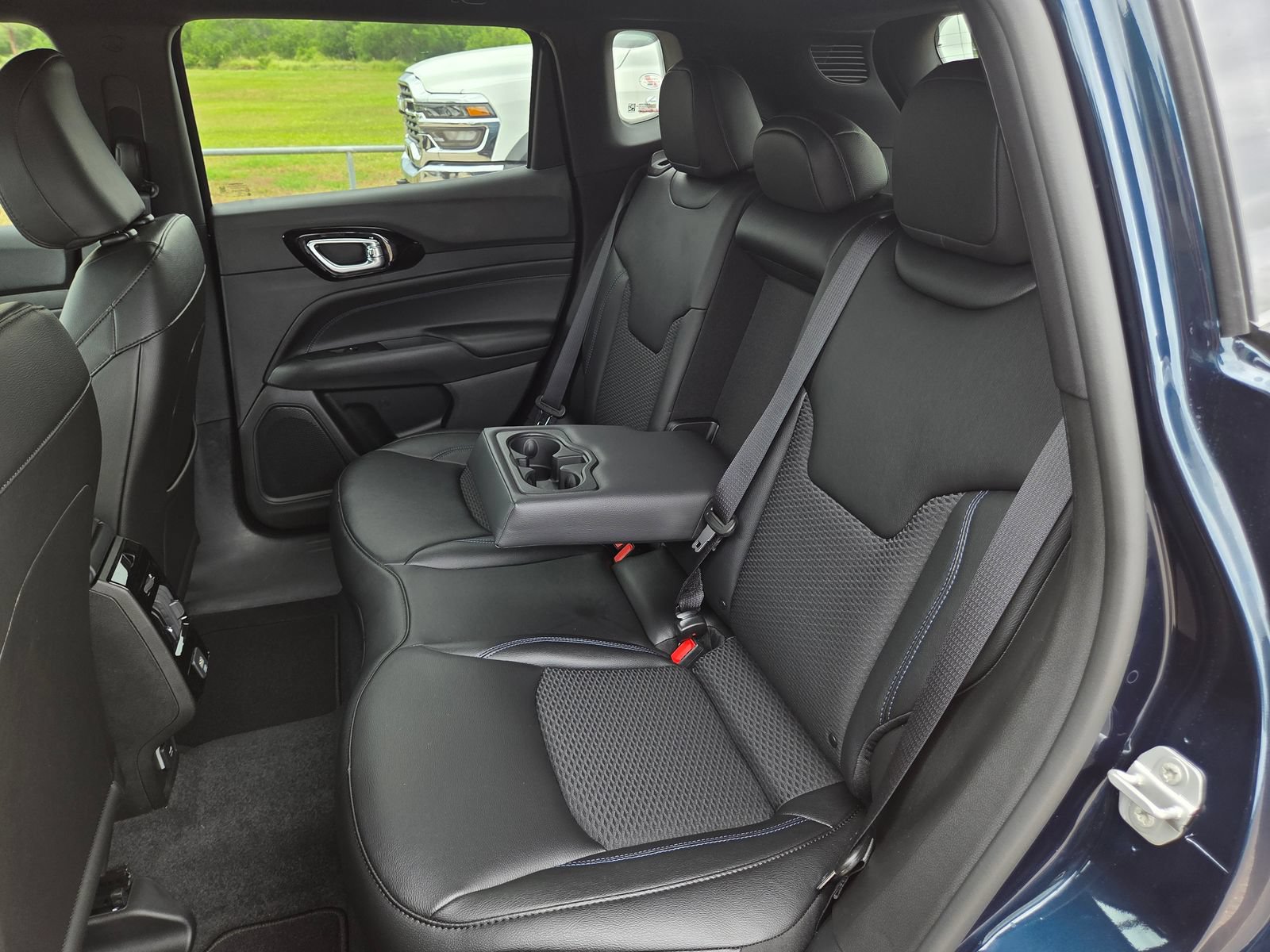 New 2026 Jeep Compass Latitude AWD/4WD image 23