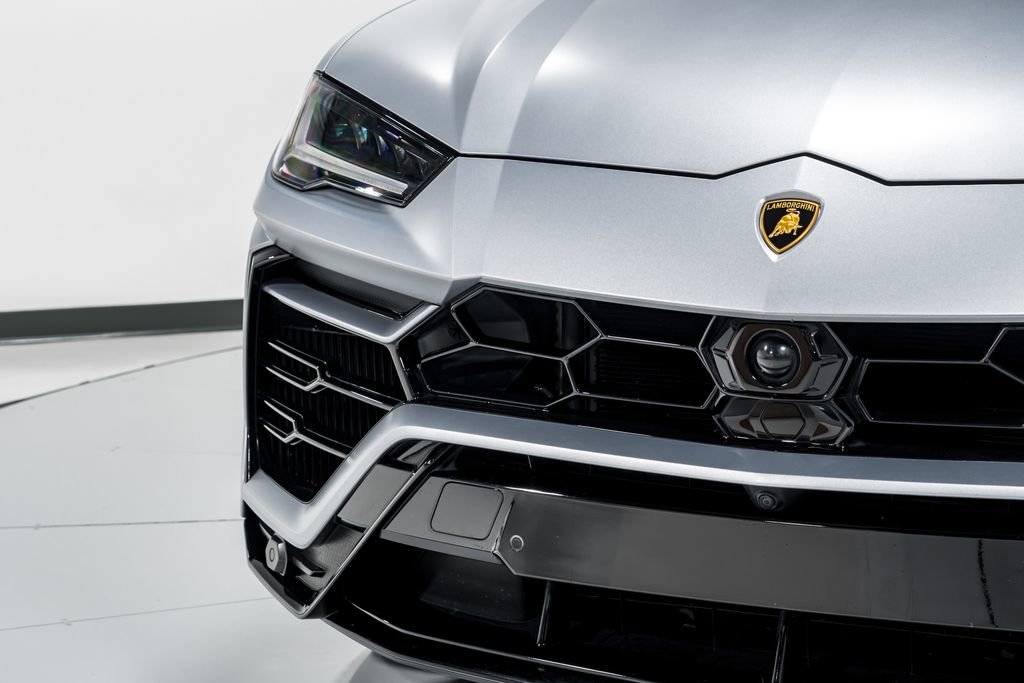 Used 2022 Lamborghini Urus AWD/4WD image 42
