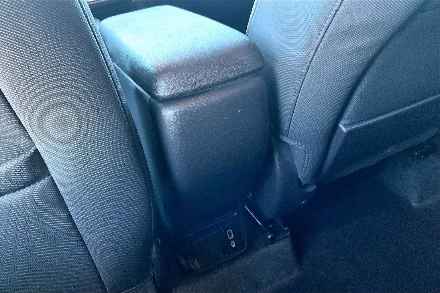 Used 2023 Chevrolet TrailBlazer RS w/ Convenience Package image 32