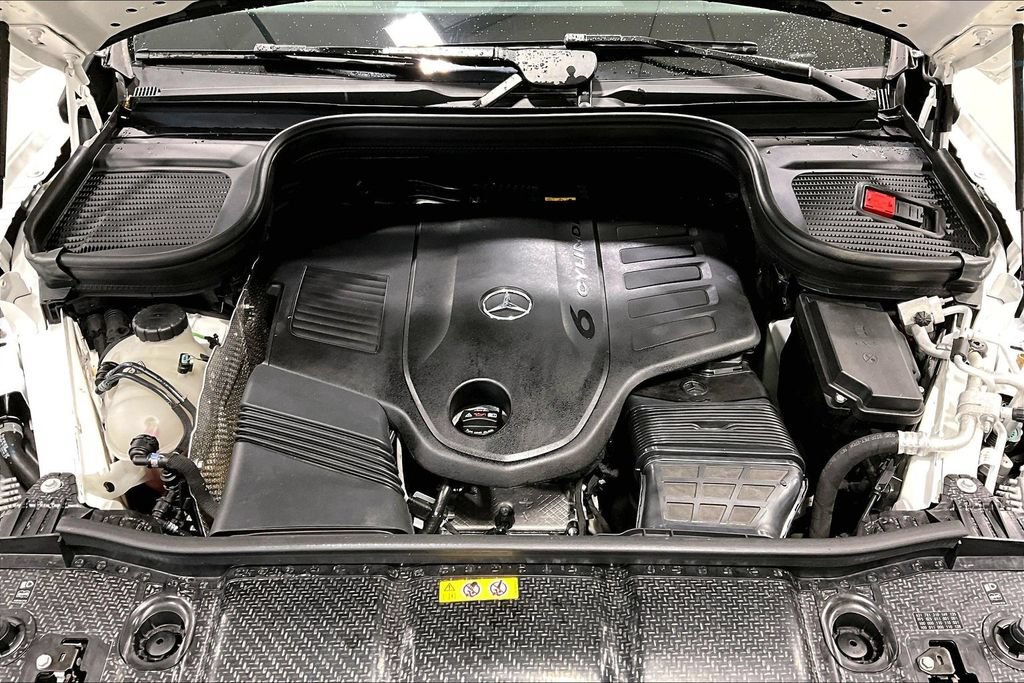 Used 2023 Mercedes-Benz GLS 450 4MATIC image 31