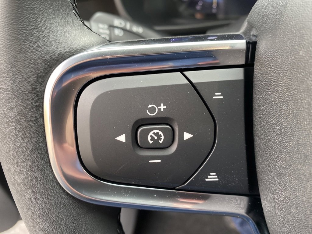 New 2024 Volvo XC40 Recharge Ultimate w/ Protection Package Premier image 21