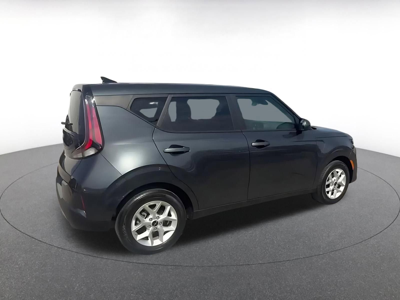 Used 2025 Kia Soul LX w/ LX Technology Package image 15