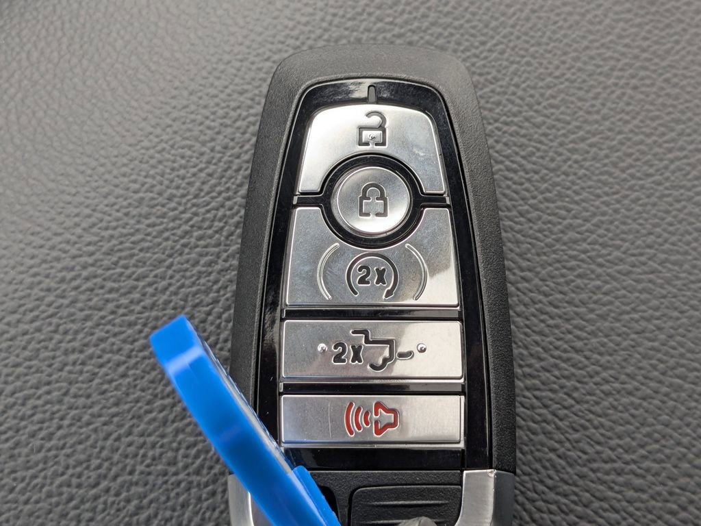 New 2025 Ford F150 Lariat w/ Equipment Group 502A High image 49