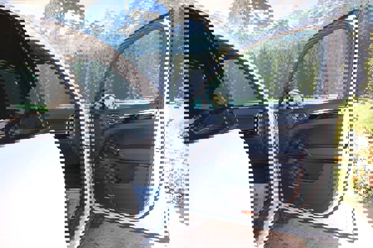 Used 2017 Porsche Cayenne S image 30