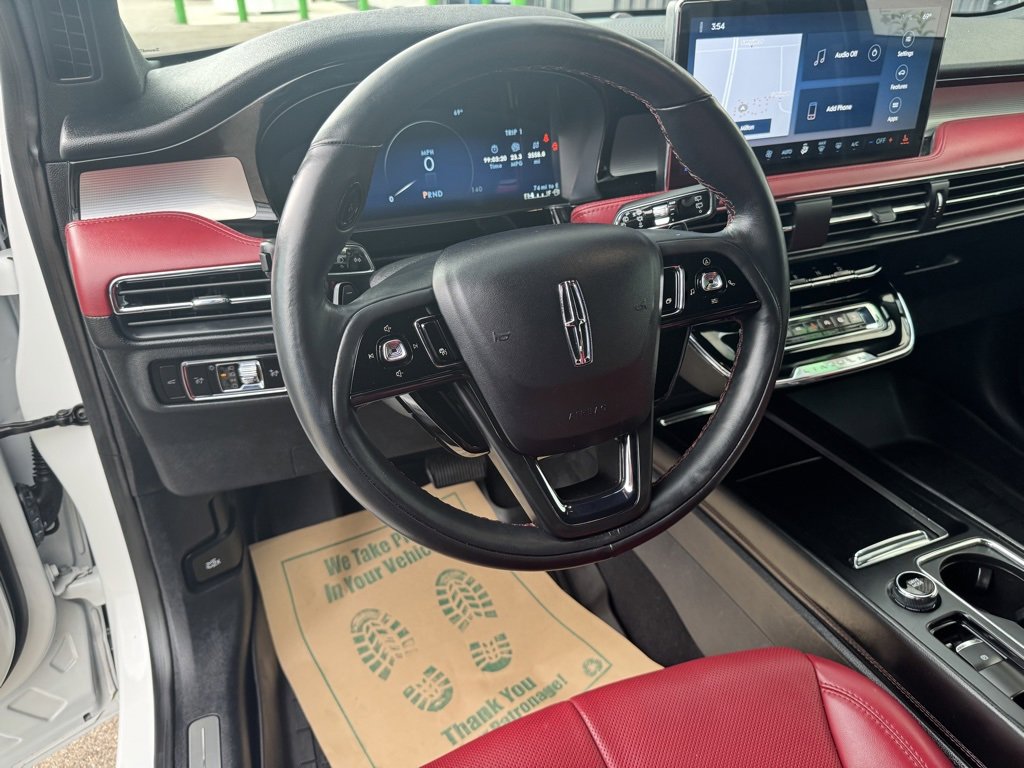 Used 2023 Lincoln Corsair Reserve w/ Equipment Group 201A image 12