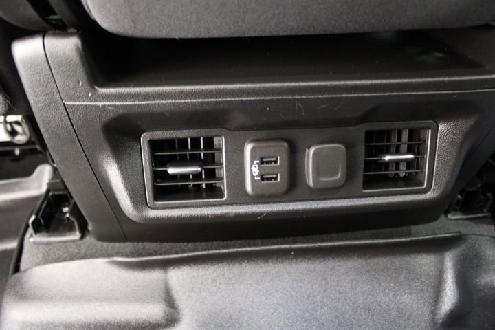 Used 2021 Chevrolet Silverado 2500 LT w/ Texas Edition image 23