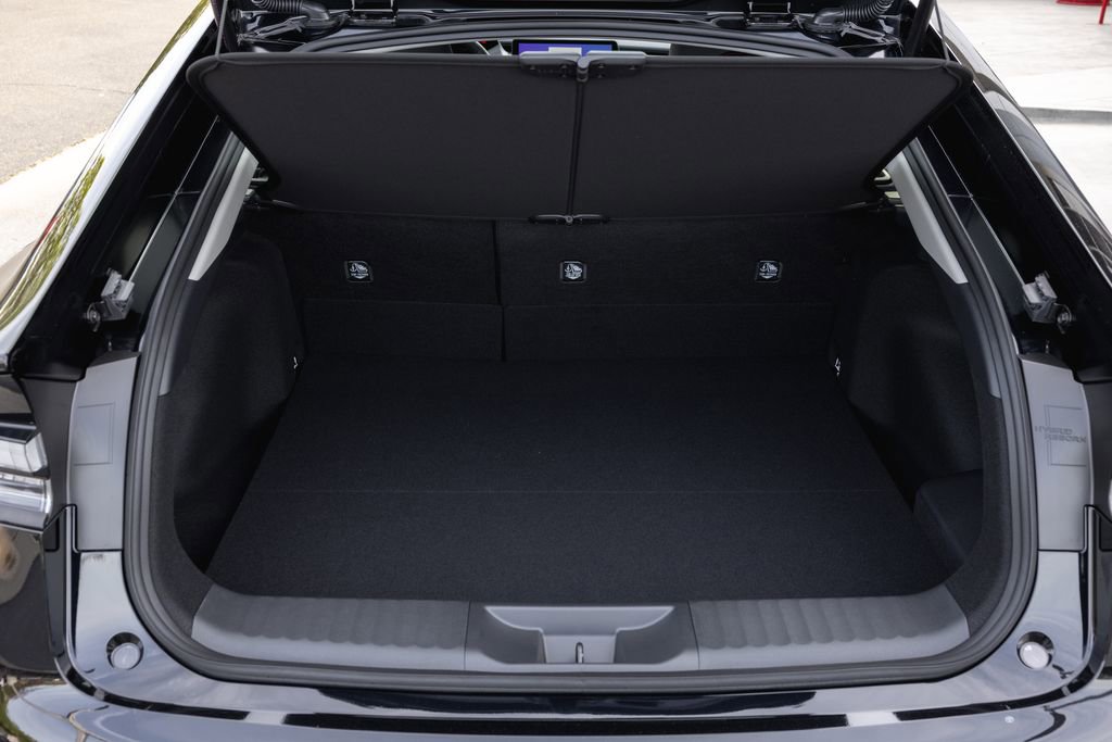 New 2026 Toyota Prius Plug-In Hybrid image 8