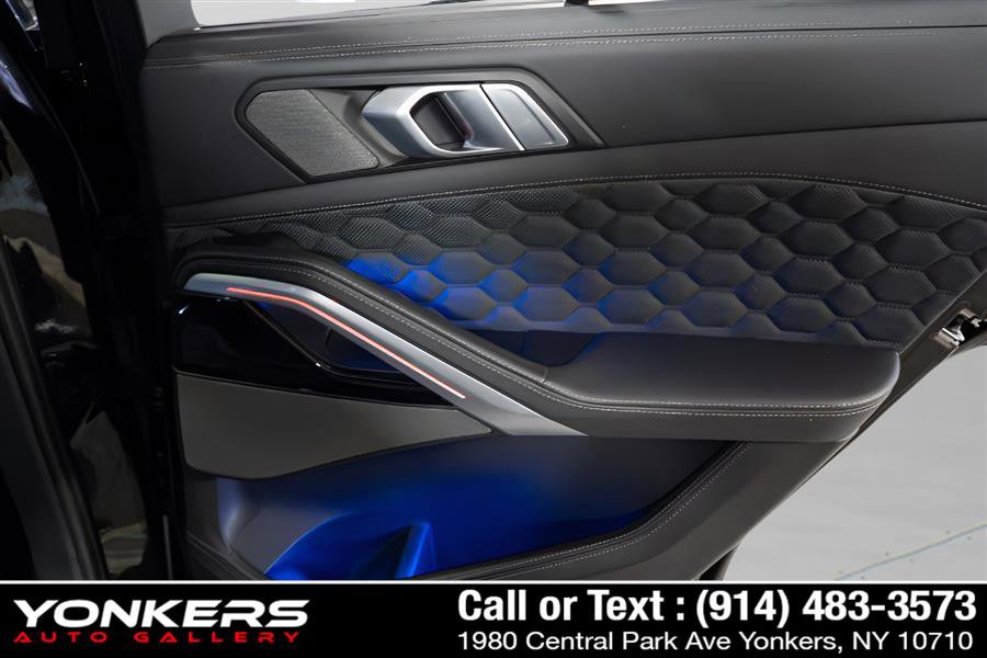 Used 2021 BMW X6 M w/ Competition Package image 38