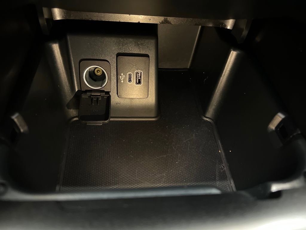 Used 2025 Ford Explorer Active w/ Active Comfort Package image 55