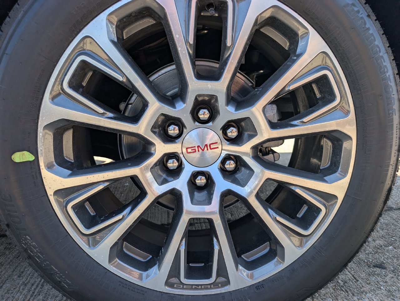 New 2027 GMC Yukon Denali w/ Advanced Technology Package AWD/4WD image 6