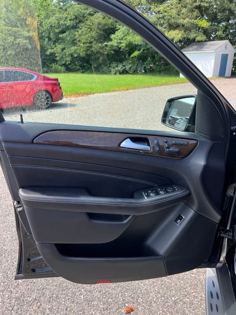 Used 2015 Mercedes-Benz ML 350 4MATIC w/ Premium 1 Package image 9