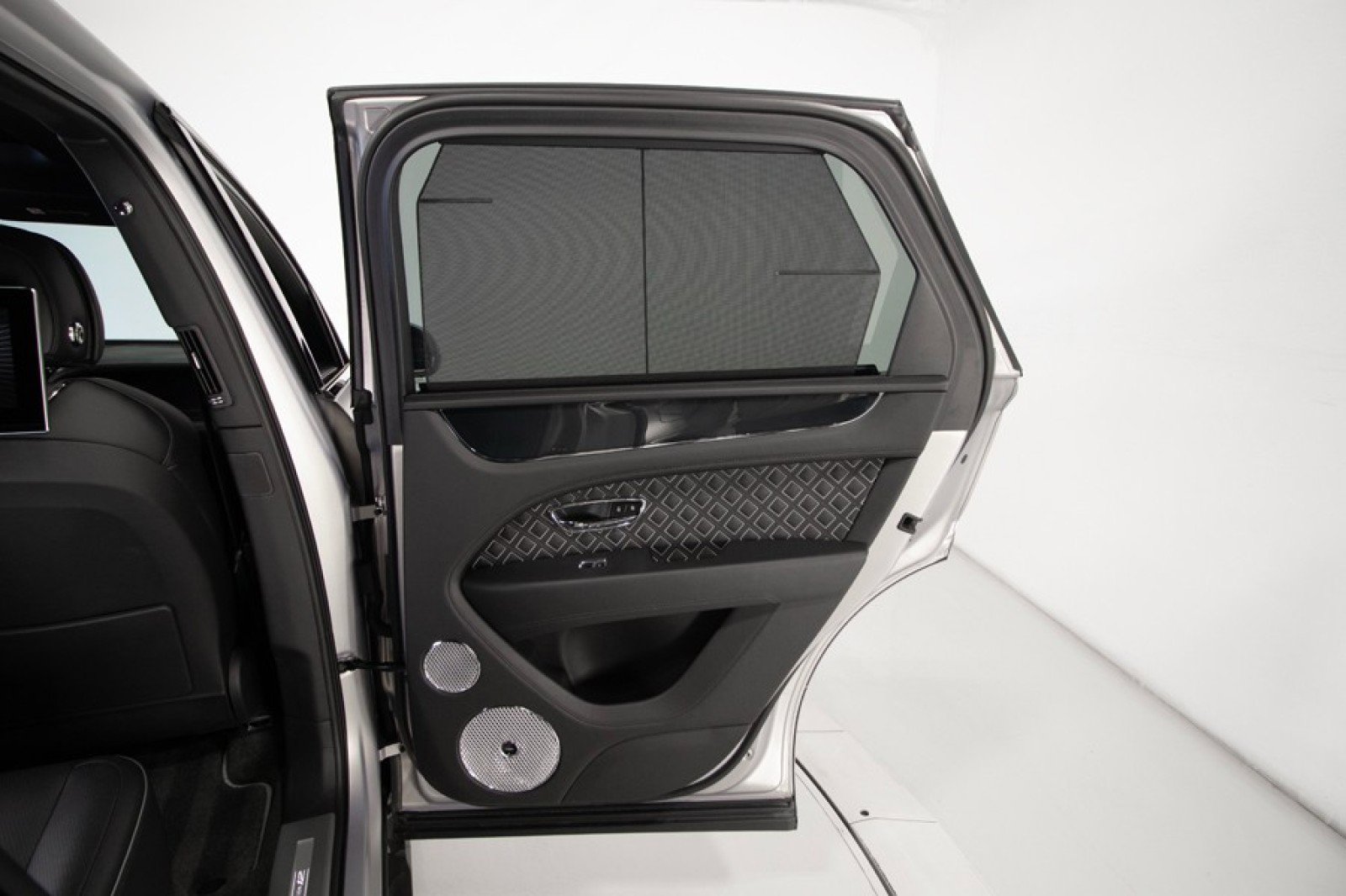 Used 2023 Bentley Bentayga Speed image 74