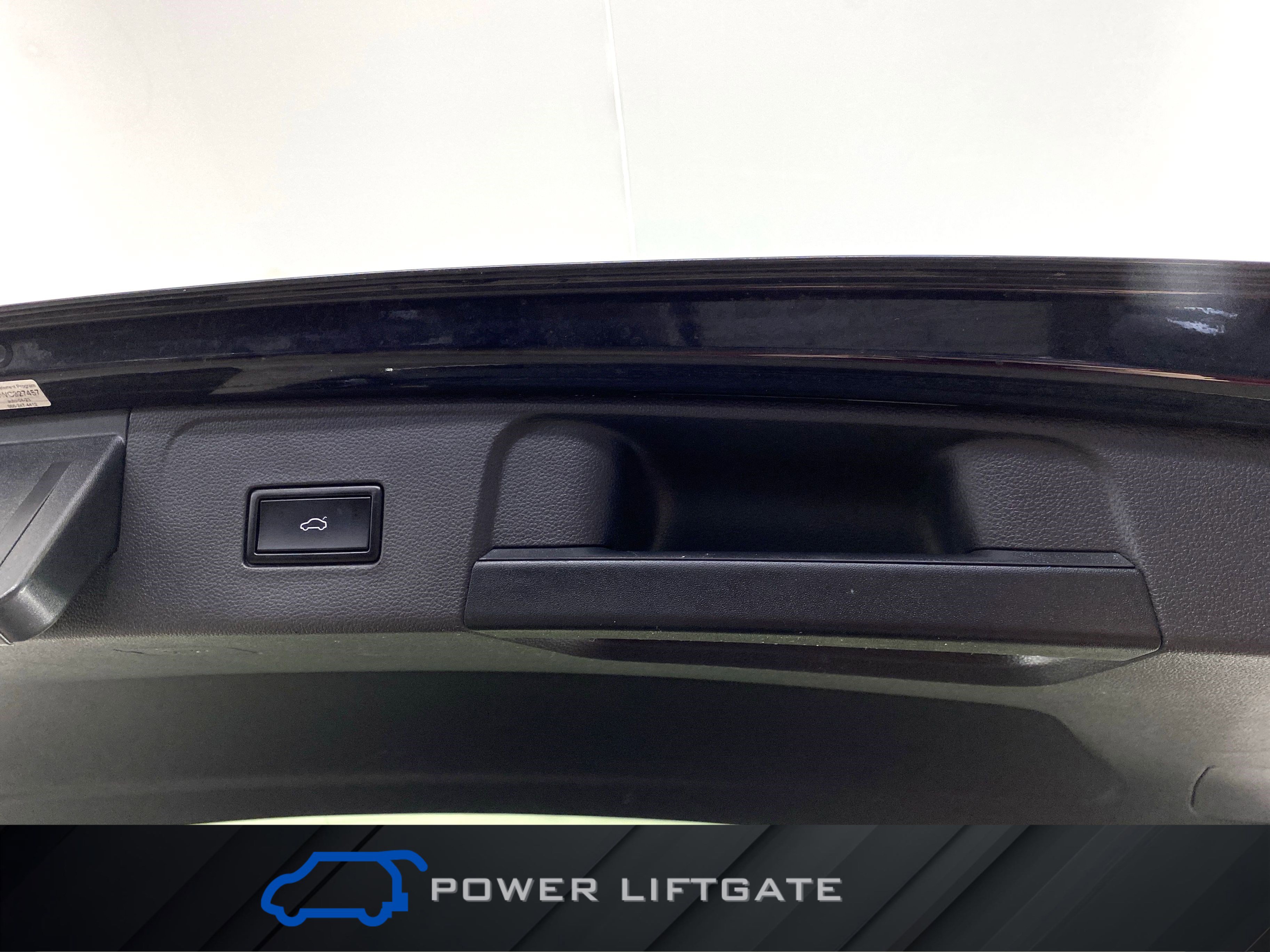 Used 2021 Volkswagen Atlas SE w/ Panoramic Sunroof Package image 34