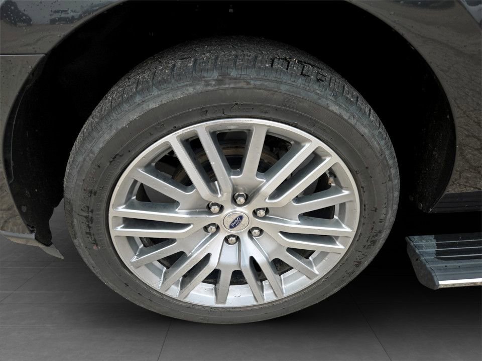 Used 2024 Ford Expedition Limited AWD/4WD image 35