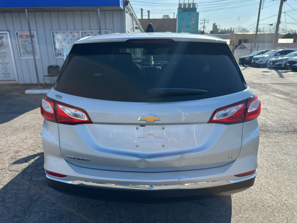 Used 2020 Chevrolet Equinox LT image 2
