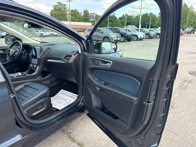 Used 2023 Ford Edge SEL w/ Sport Appearance Package AWD/4WD image 7