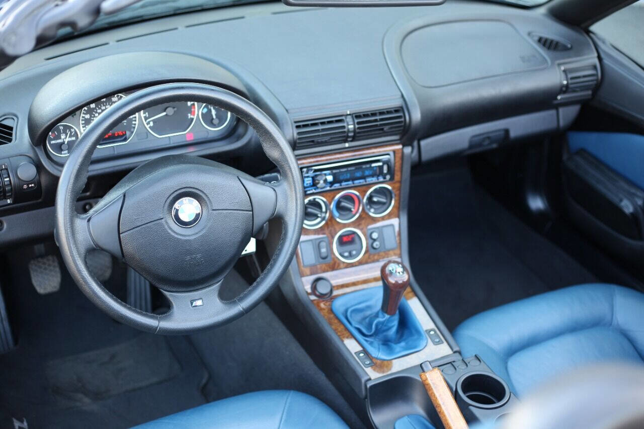 Used 2002 BMW Z3 2.5i image 14