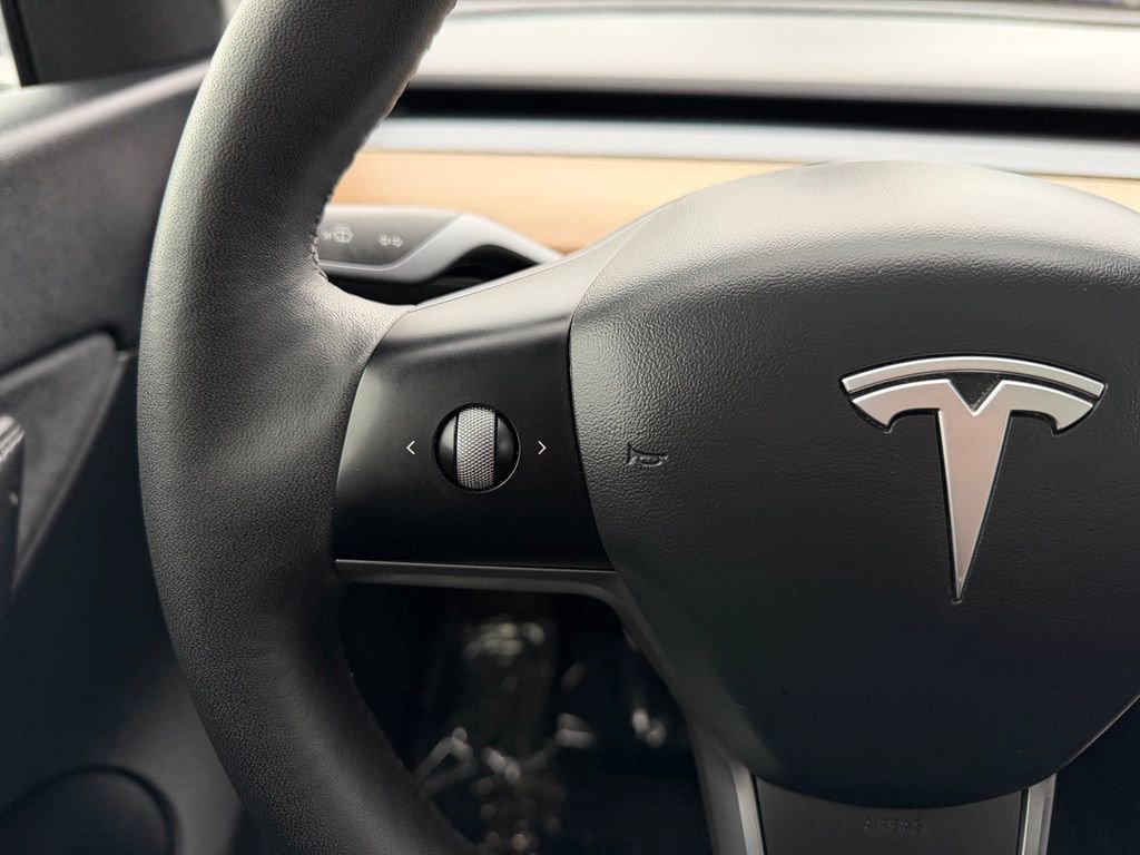 Used 2021 Tesla Model Y Performance AWD/4WD image 40