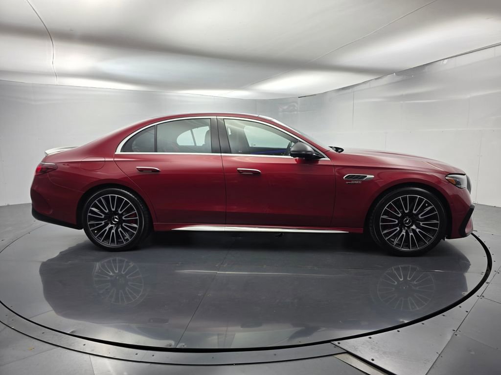 Used 2025 Mercedes-Benz E 53 AMG e 4MATIC Sedan image 3