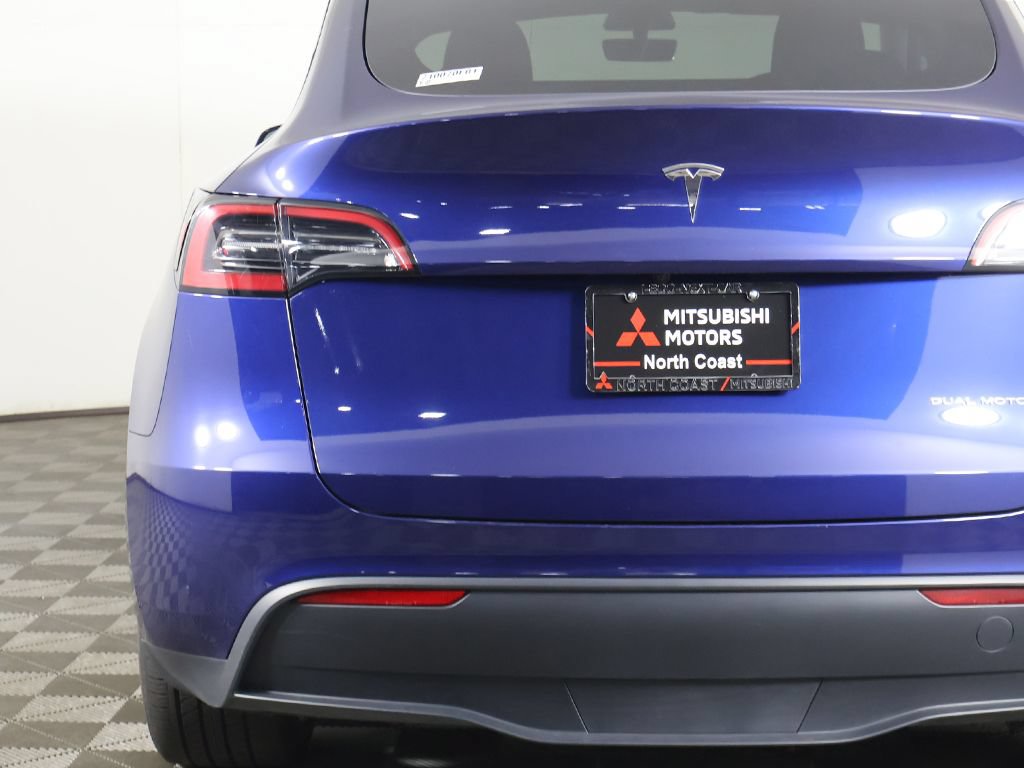 Used 2023 Tesla Model Y Long Range AWD/4WD image 18