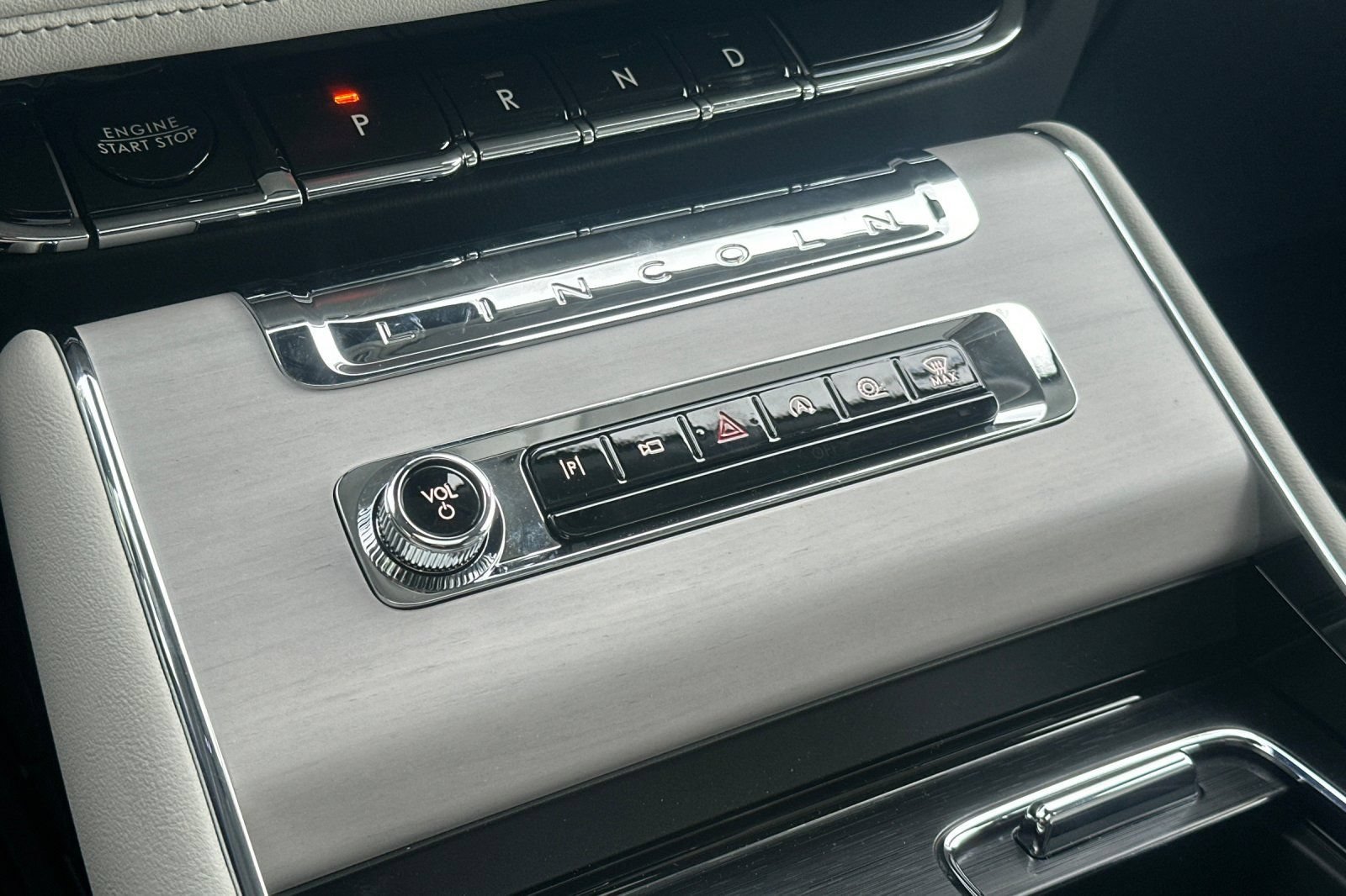 New 2026 Lincoln Aviator Reserve w/ Jet Appearance Package RWD image 19