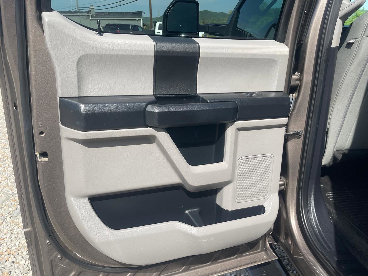 Used 2021 Ford F250 XL w/ STX Appearance Package AWD/4WD image 15