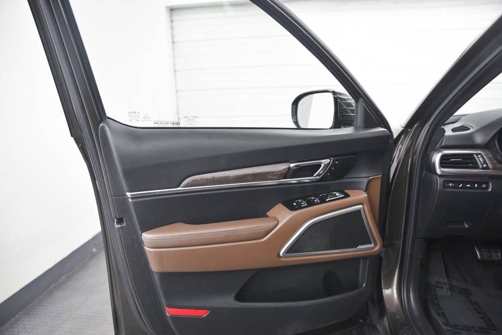 Used 2021 Kia Telluride SX w/ SX Prestige Package image 11