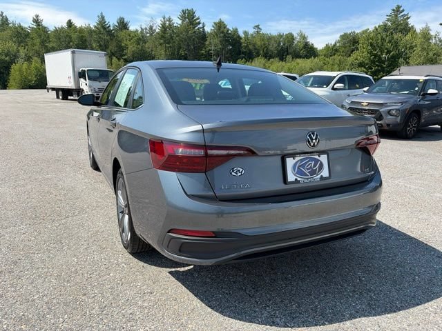 Used 2024 Volkswagen Jetta SE FWD image 4