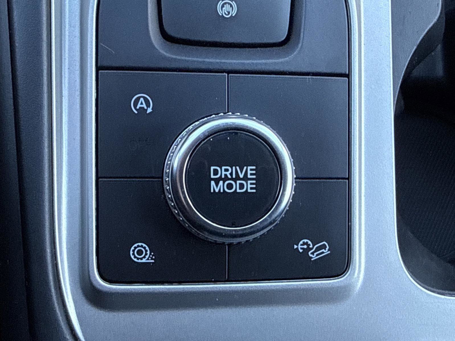 Used 2021 Ford Explorer XLT w/ Class III Trailer Tow Package image 19