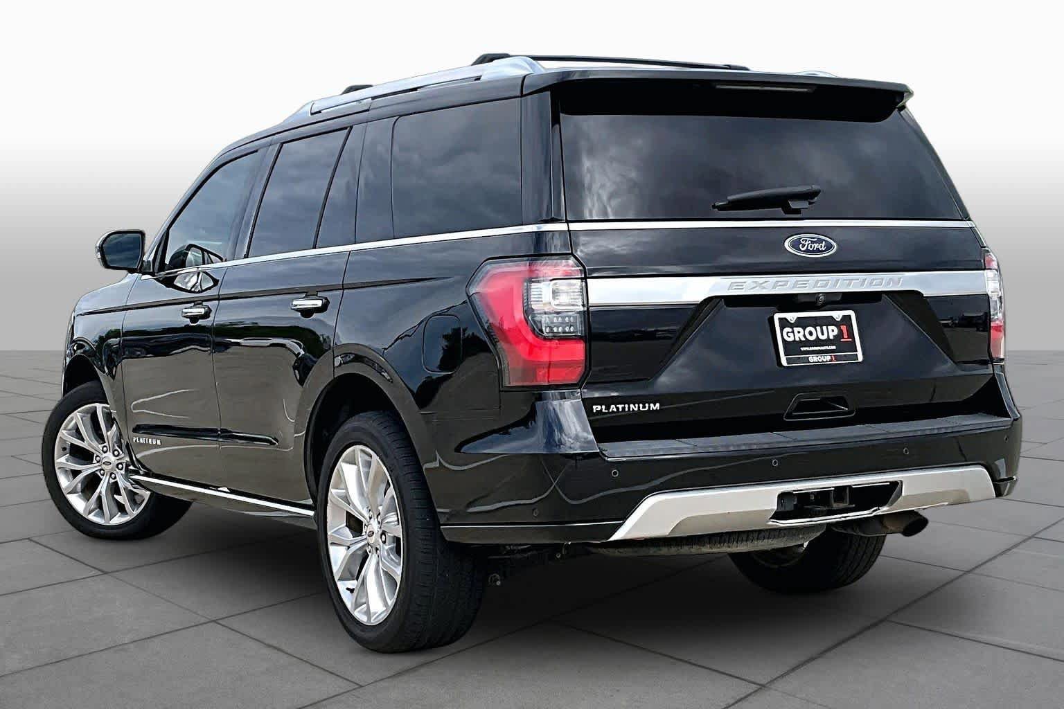 Used 2019 Ford Expedition Platinum image 11