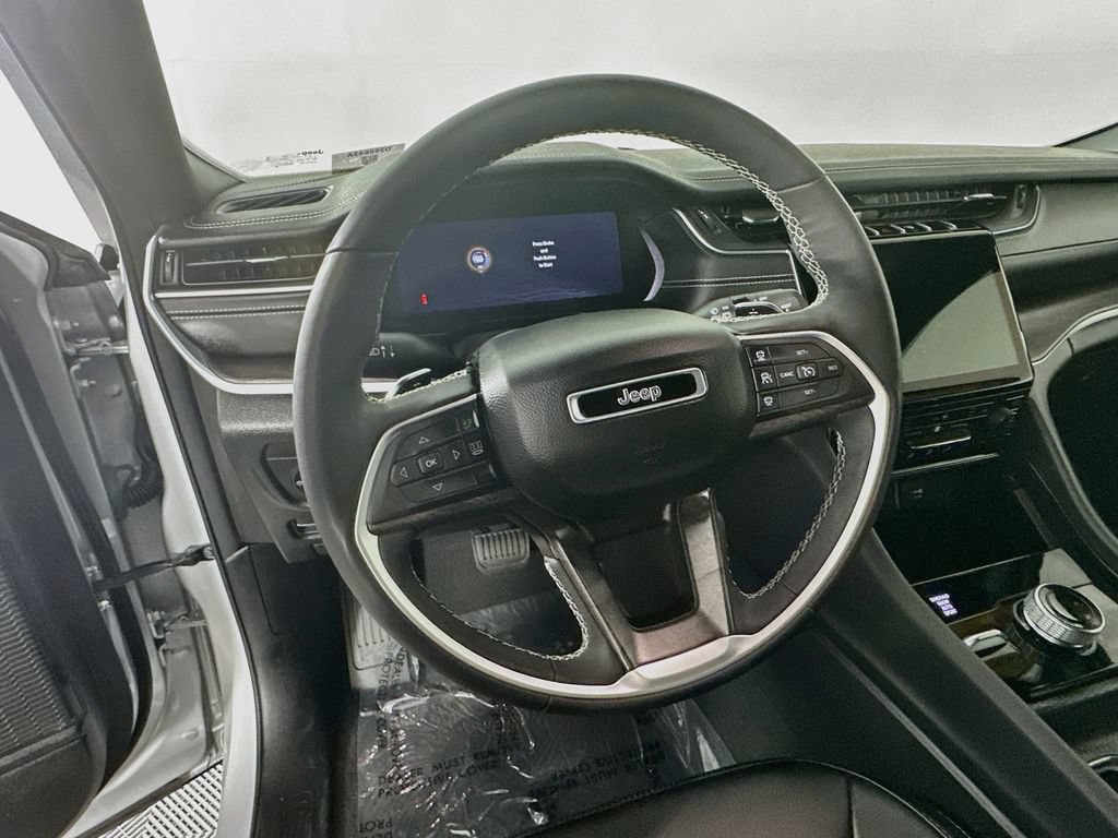 Certified 2024 Jeep Grand Cherokee Limited AWD/4WD image 19