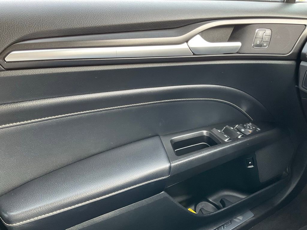 Used 2019 Ford Fusion Titanium image 50