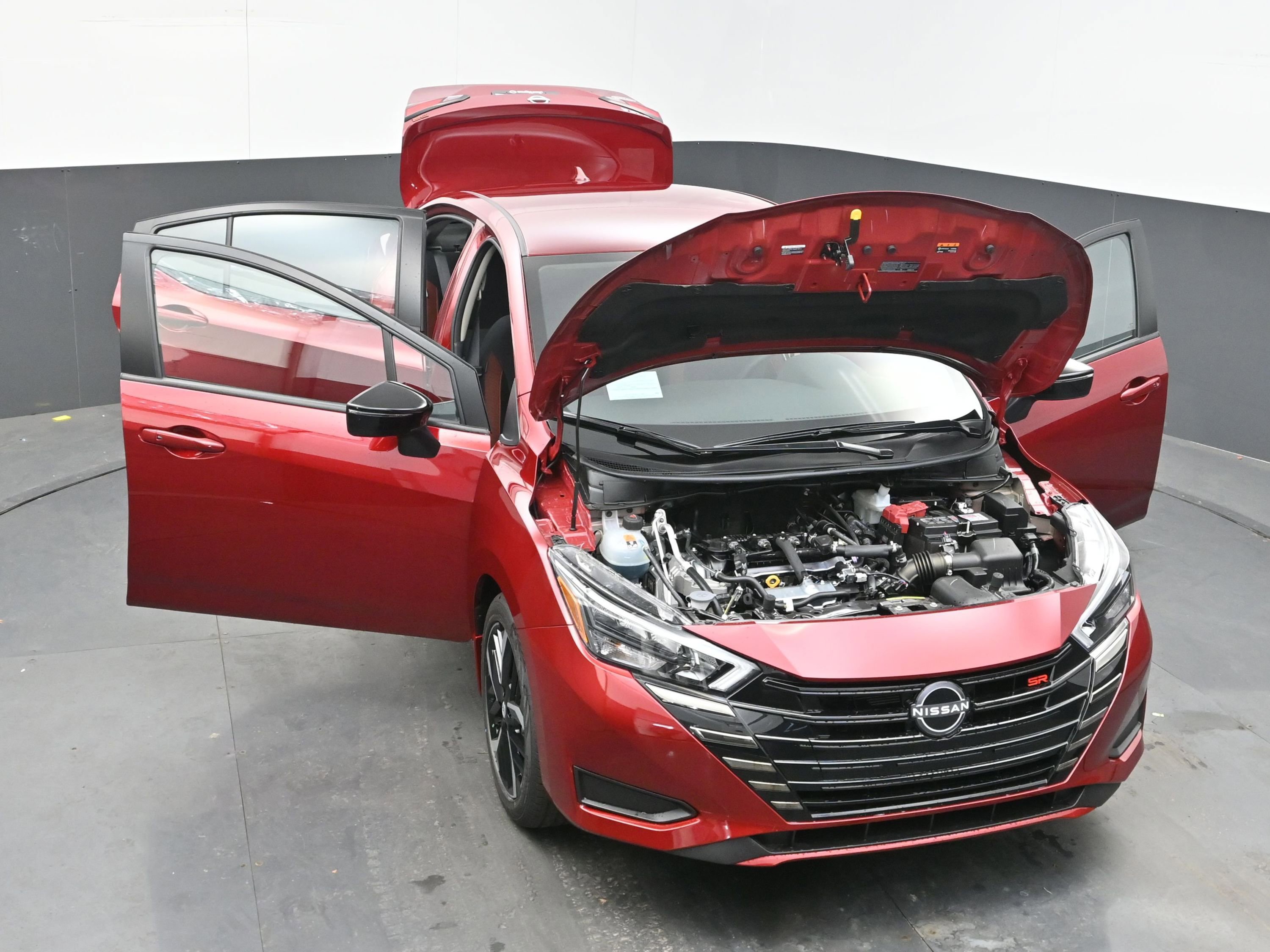 New 2025 Nissan Versa SR w/ Trunk Package image 38