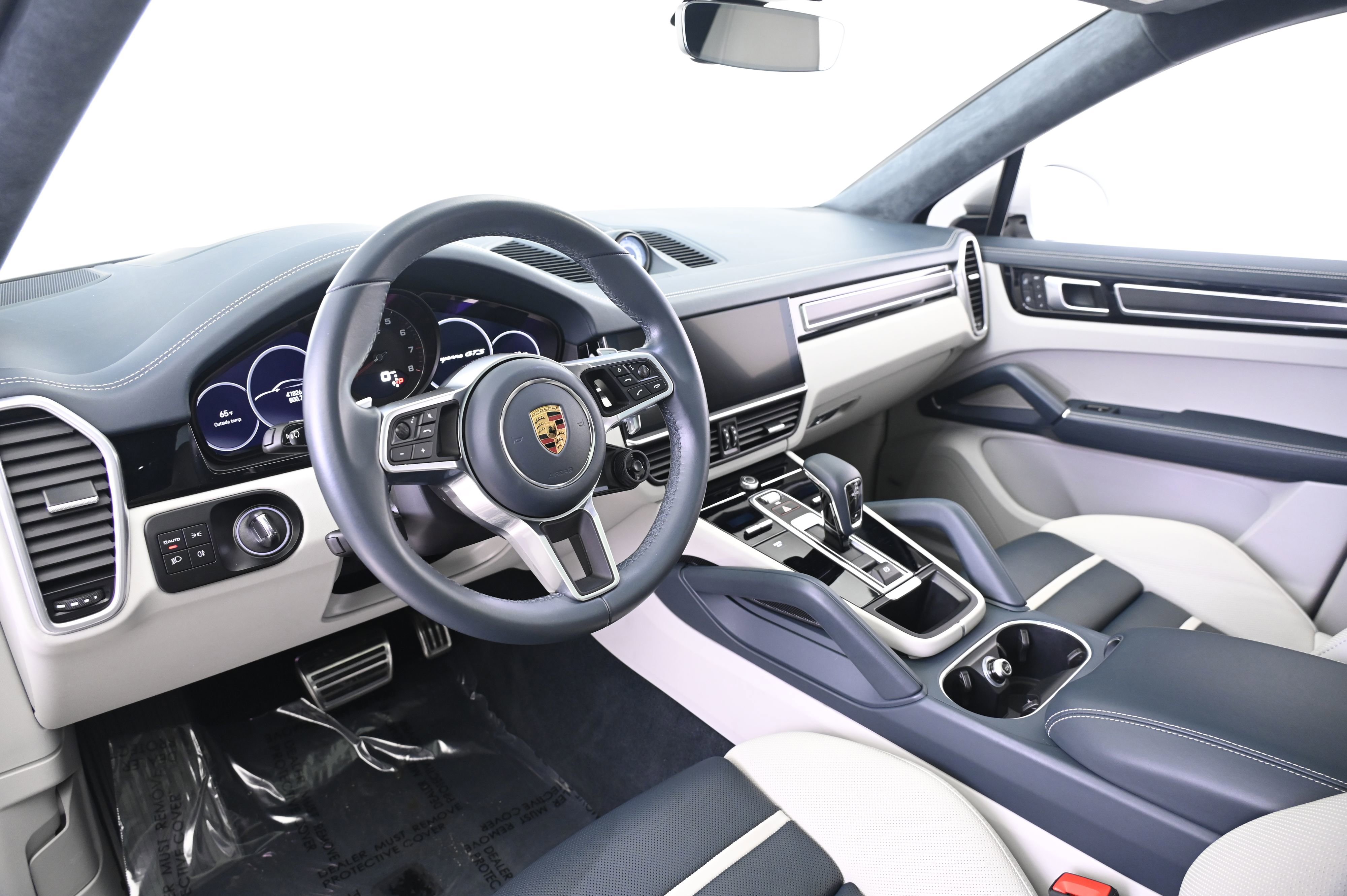 Used 2022 Porsche Cayenne GTS image 28