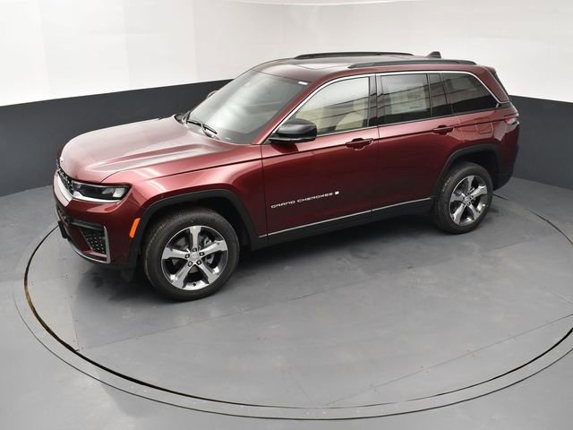 New 2026 Jeep Grand Cherokee Limited w/ Luxury Tech Group II image 15