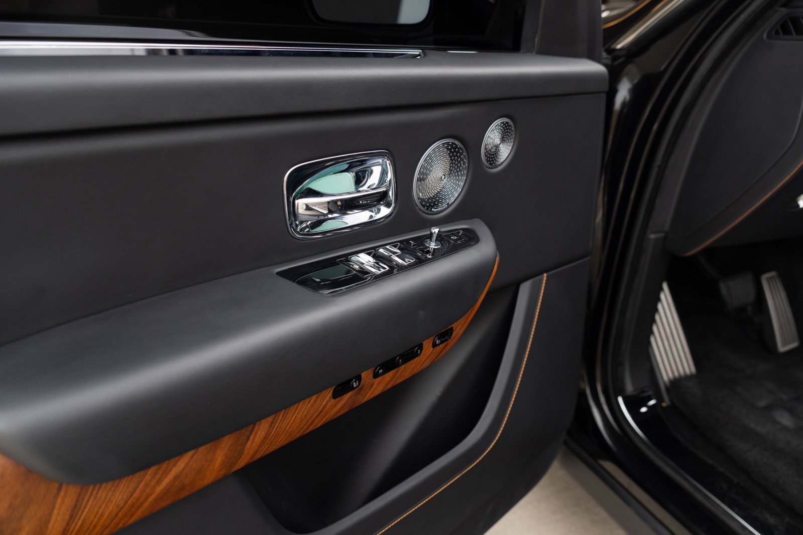 Used 2021 Rolls-Royce Cullinan image 49