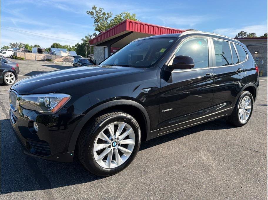Used 2017 BMW X3 xDrive28i AWD/4WD image 3