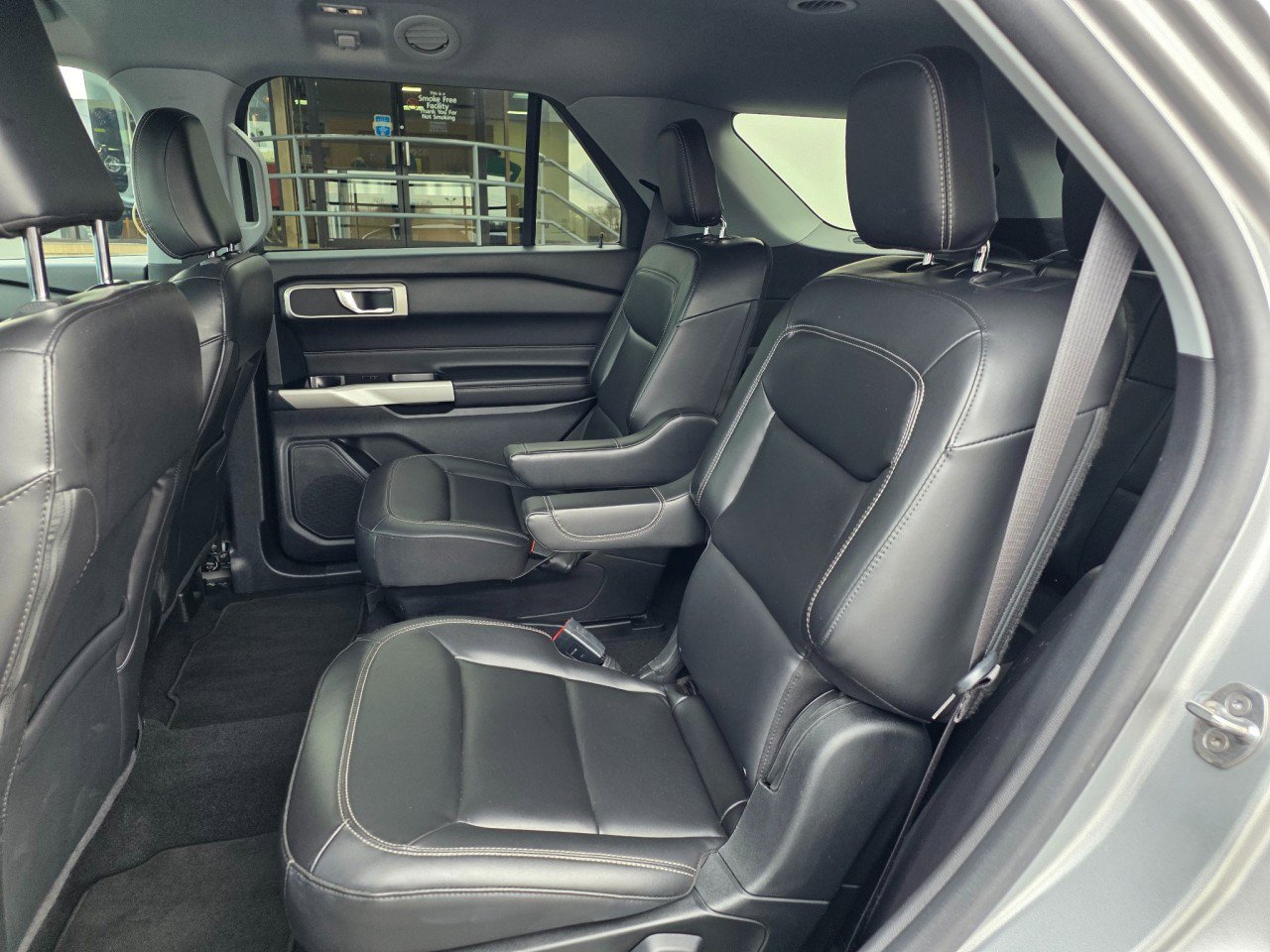 Used 2021 Ford Explorer XLT w/ Equipment Group 202A image 20