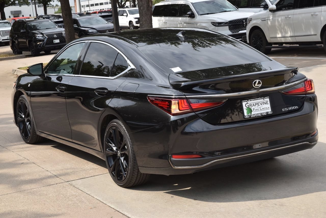 Used 2024 Lexus ES 300h F Sport w/ Accessory Package (Z1) FWD image 10