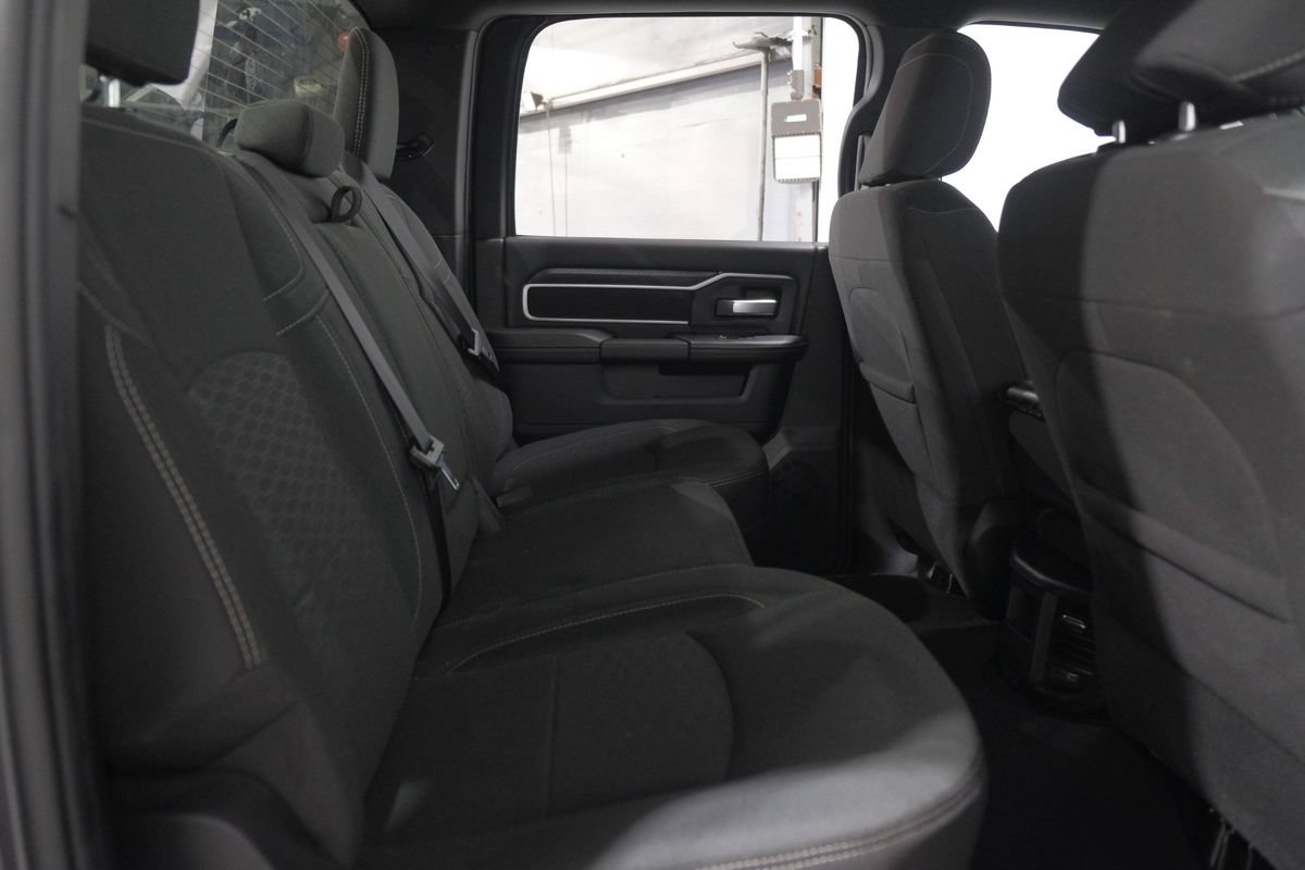 Used 2025 RAM 2500 Big Horn AWD/4WD image 35