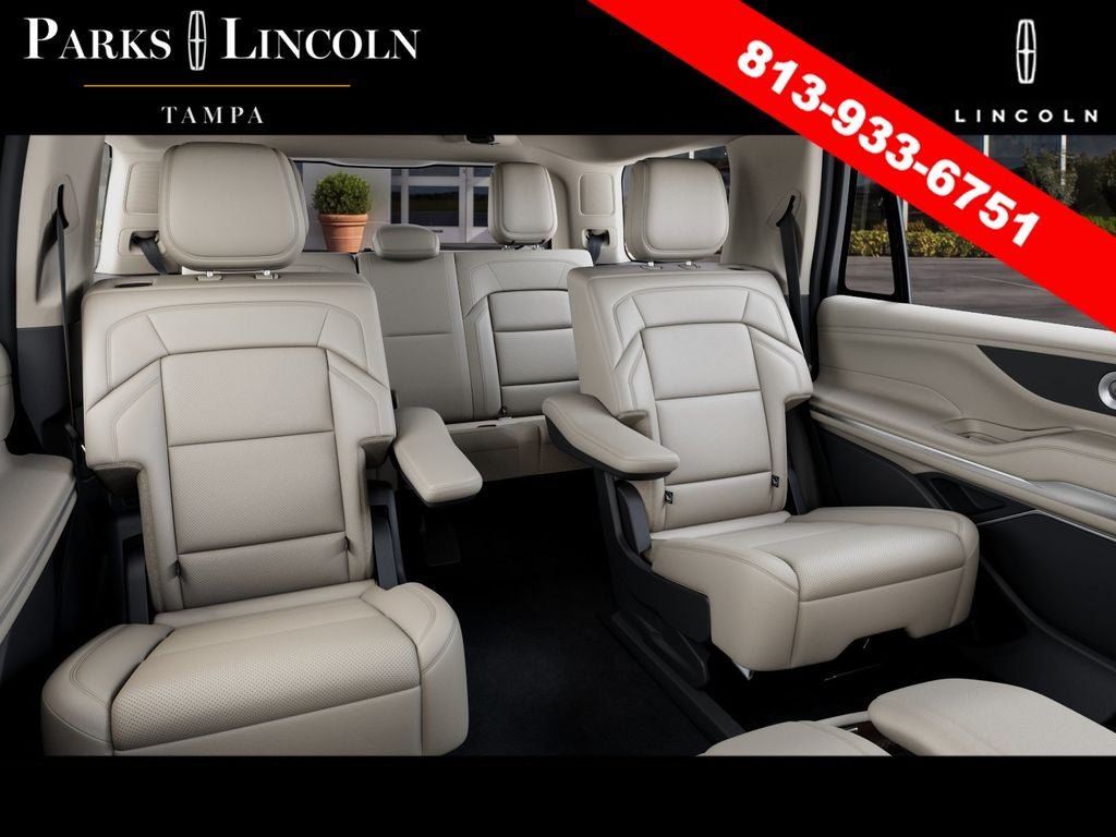 New 2027 Lincoln Navigator Reserve RWD image 11