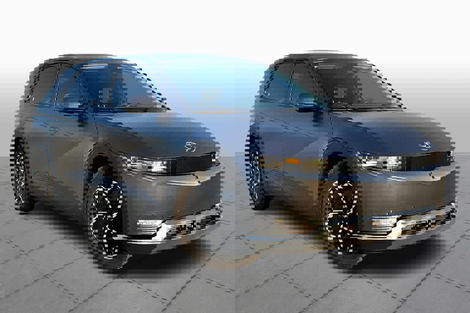 Certified 2023 Hyundai Ioniq 5 SEL image 2