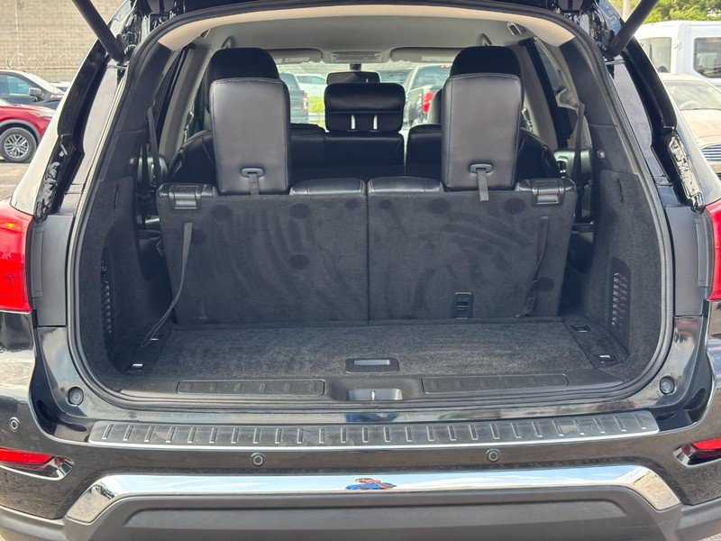 Used 2019 Nissan Pathfinder SL w/ Cargo Package FWD image 11