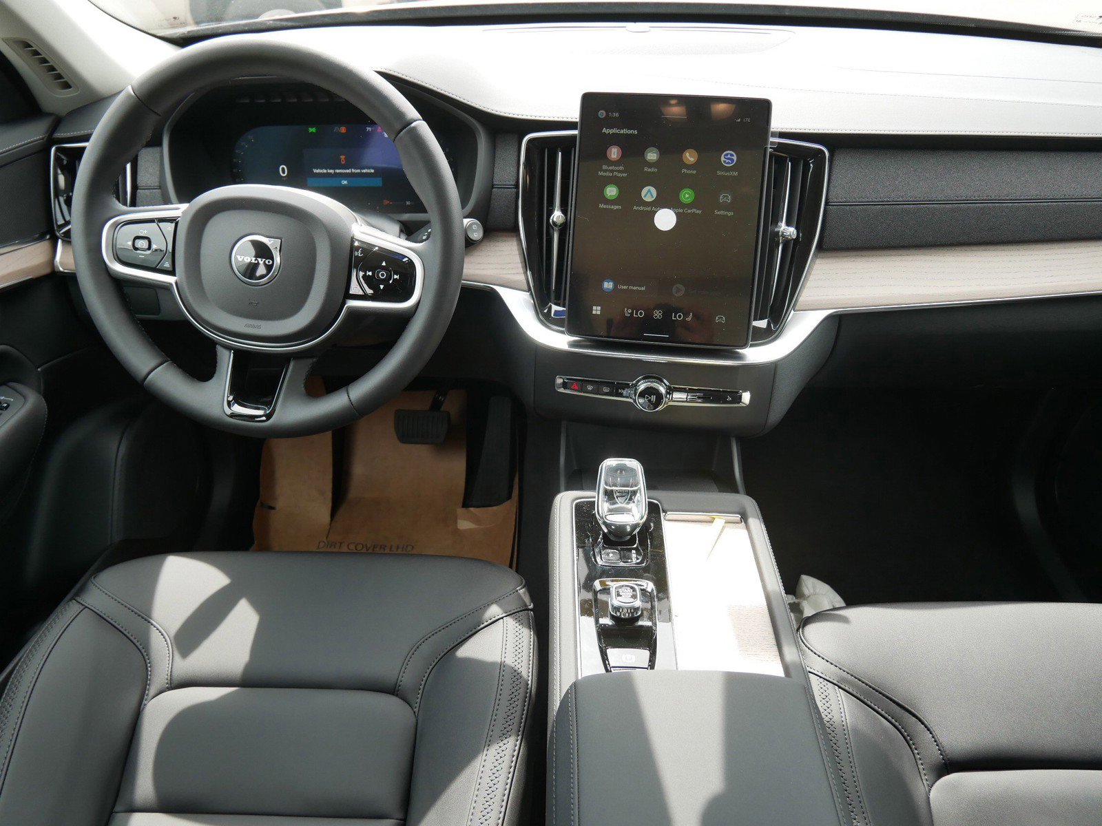 New 2026 Volvo XC90 B5 Plus image 7